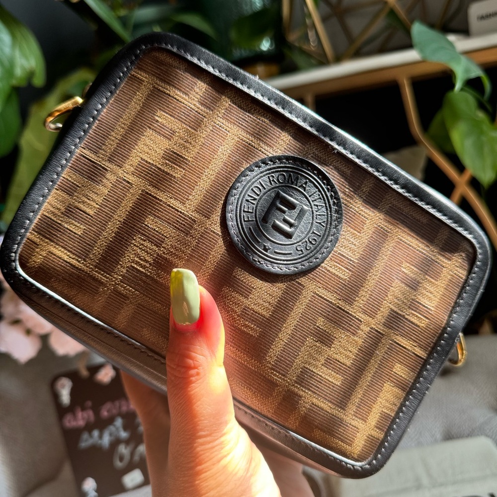 Fendi ROMA Camera bag *PRICE is FIRM*